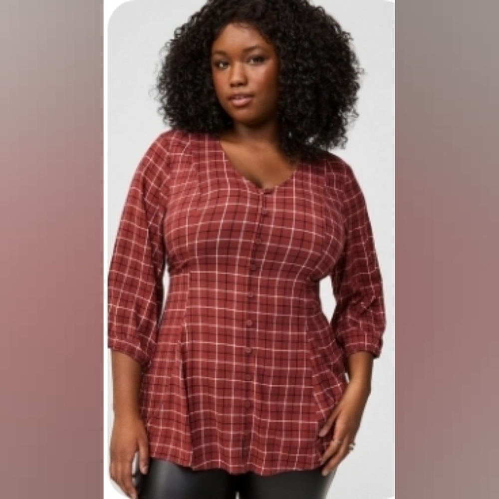 Torrid Fit And Flare Rayon Button Up Blouse